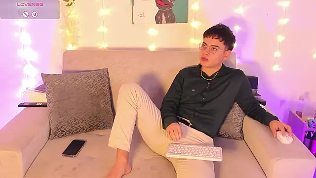 Young Ben online show from February 5, 8:37 pm