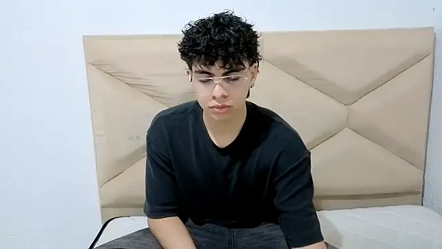 Kei Dream online show from September 19, 3:32 am