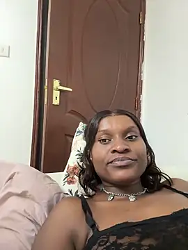 Lil-shawrie online show from December 15, 10:26 pm