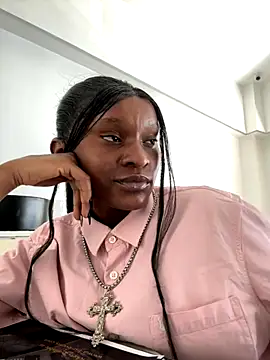 Lil-shawrie online show from October 7, 11:00 am