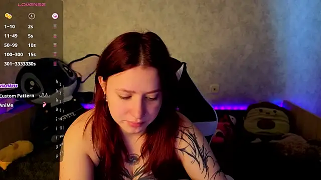 Snapshot of Mini_Lady1 chatting on November 13, 7:56 am Mini Lady1 online show from November 13, 7:56 am