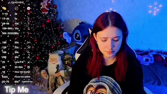 Snapshot of Mini_Lady1 chatting on December 14, 8:53 am Mini Lady1 online show from December 14, 8:53 am