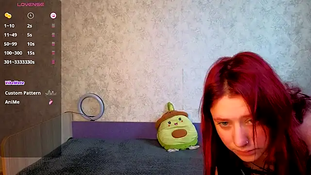 Snapshot of Mini_Lady1 chatting on October 21, 7:30 am Mini Lady1 online show from October 21, 7:30 am