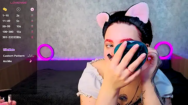 Snapshot of Mini_Lady1 chatting on October 25, 7:07 am Mini Lady1 online show from October 25, 7:07 am