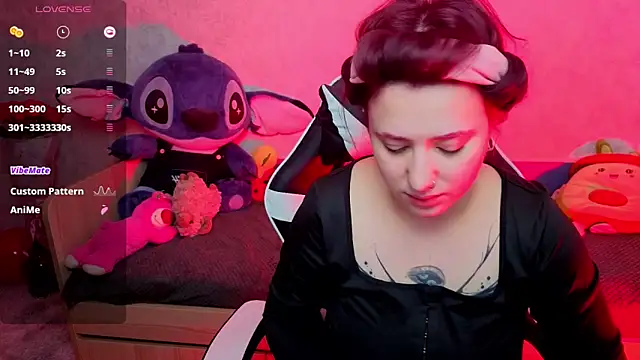 Snapshot of Mini_Lady1 chatting on November 27, 7:42 am Mini Lady1 online show from November 27, 7:42 am