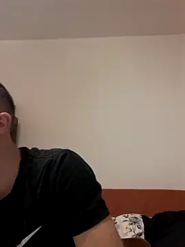 Snapshot of JeanBoney chatting on December 17, 8:25 pm JeanBoney online show from December 17, 8:25 pm