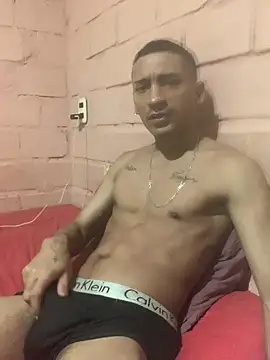 Snapshot of dotado22cmpoa chatting on February 2, 9:58 pm dotado22cmpoa online show from February 2, 9:58 pm