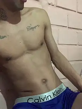 Snapshot of dotado22cmpoa chatting on February 21, 5:15 pm dotado22cmpoa online show from February 21, 5:15 pm