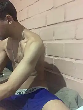 Snapshot of dotado22cmpoa chatting on December 18, 10:57 pm dotado22cmpoa online show from December 18, 10:57 pm