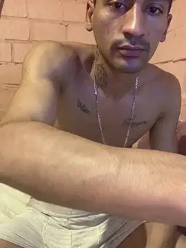 Snapshot of dotado22cmpoa chatting on April 2, 8:15 pm dotado22cmpoa online show from April 2, 8:15 pm