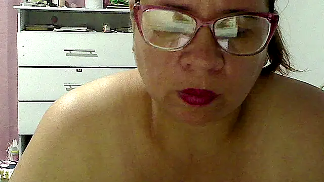 Snapshot of luciana69hot chatting on February 25, 3:56 pm luciana69hot online show from February 25, 3:56 pm