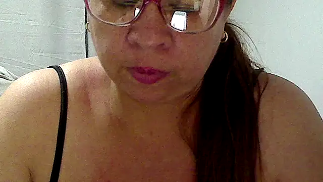 luciana69hot online show from April 20, 3:13 pm