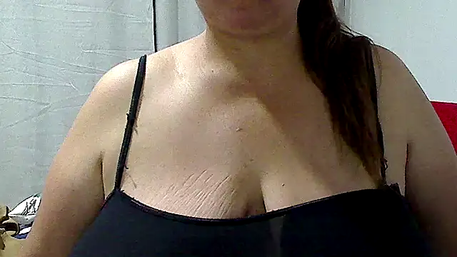 luciana69hot online show from April 23, 5:03 pm