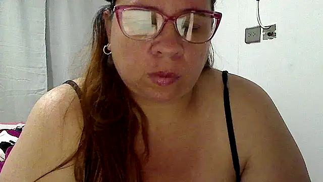 Snapshot of luciana69hot chatting on June 16, 2:06 pm luciana69hot online show from June 16, 2:06 pm