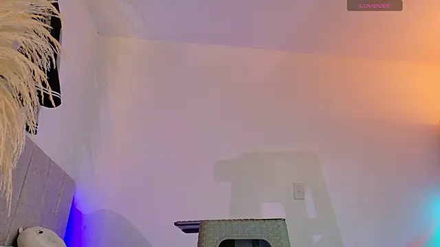 liiamluna  online show from May 29, 12:33 pm