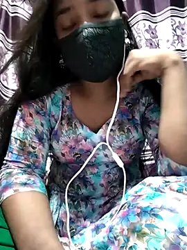 Snapshot of Rubaiya1 chatting on September 28, 6:37 pm Rubaiya1 online show from September 28, 6:37 pm