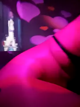 YourDevilGirl  online show from December 14, 10:21 am