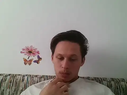 Snapshot of luciferalpha1231 chatting on September 15, 1:44 pm luciferalpha1231 online show from September 15, 1:44 pm