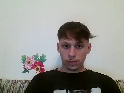 Snapshot of luciferalpha1231 chatting on September 21, 3:28 pm luciferalpha1231 online show from September 21, 3:28 pm