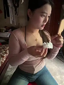 chenyu0308 online show from March 27, 6:44 am