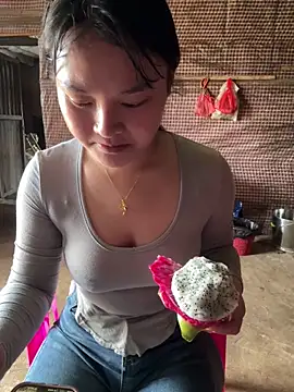 chenyu0308 online show from April 3, 7:37 am