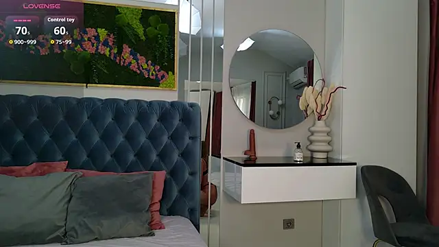 SiennaPierce online show from April 15, 11:27 am