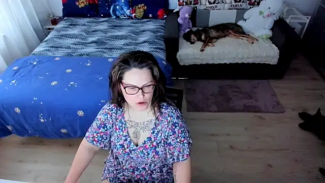 Squirt Kimm online show from November 28, 10:15 am