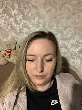 hotsteacher online show from February 23, 3:19 am