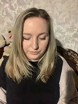 hotsteacher online show from February 18, 11:23 pm