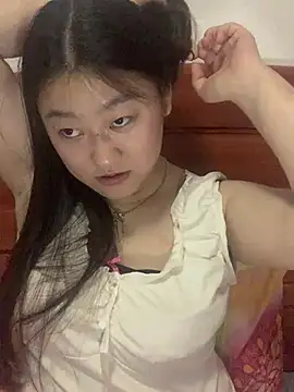 xialuo25 online show from March 28, 2:07 pm