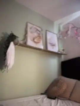 im-isabella online show from October 7, 9:05 pm