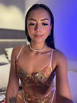 im-isabella online show from April 18, 7:07 pm