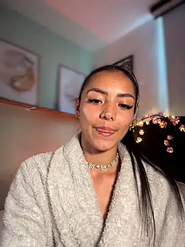 im-isabella online show from February 5, 9:21 pm