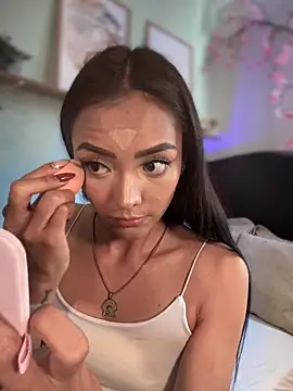 im-isabella online show from September 20, 9:09 pm