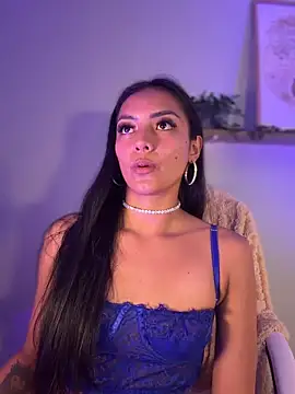 im-isabella online show from April 15, 7:58 pm