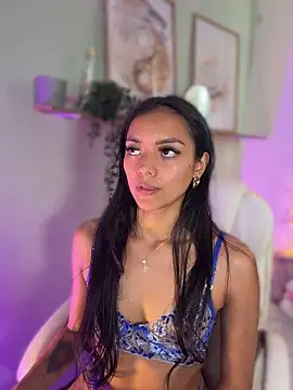 im-isabella online show from May 5, 8:56 pm