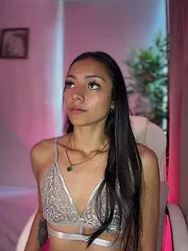 im-isabella online show from July 9, 7:35 pm