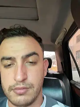 Snapshot of cihan_4141 chatting on September 14, 10:04 am cihan 4141 online show from September 14, 10:04 am