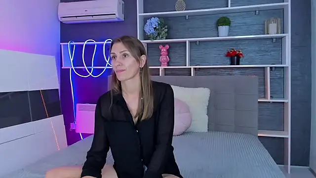ChristyBrook online show from October 6, 7:14 pm