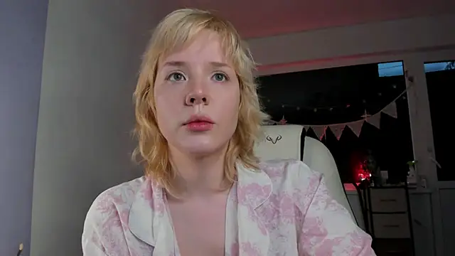  CuteAsFuck  online show from November 23, 11:20 am