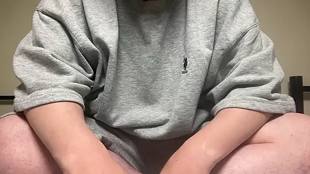 Snapshot of Yuta20002 chatting on November 2, 3:50 pm Yuta20002 online show from November 2, 3:50 pm