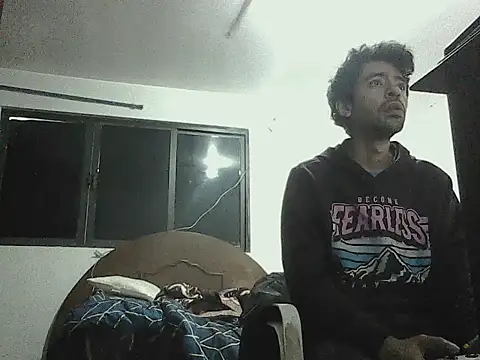 royalmadness  online show from March 2, 8:27 pm