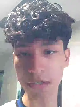 Snapshot of Jean200600 chatting on September 12, 8:19 pm Jean200600 online show from September 12, 8:19 pm