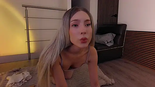 Lili Cherry online show from November 22, 11:03 pm