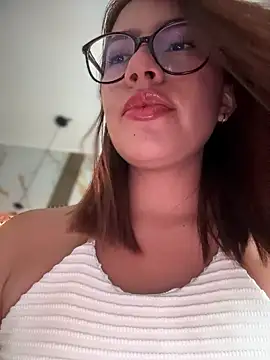 sara calderon online show from March 18, 1:57 pm