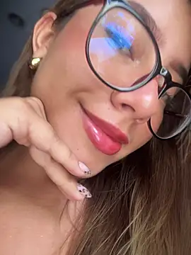 sara calderon online show from October 21, 1:32 pm