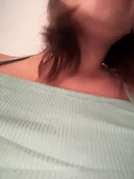 sara calderon online show from March 12, 1:37 pm