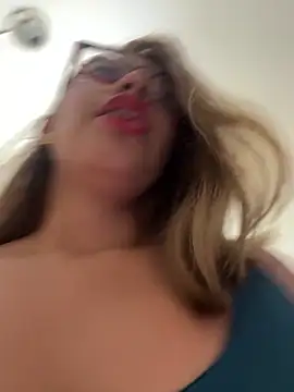 sara calderon online show from September 17, 1:24 pm