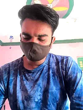 Snapshot of Riyansh_mehta chatting on October 19, 4:37 am Riyansh mehta online show from October 19, 4:37 am