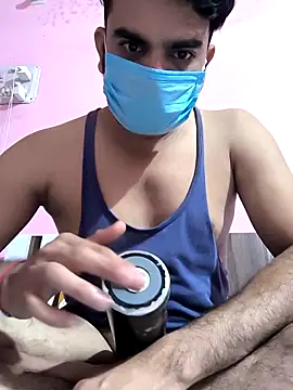 Snapshot of Riyansh_mehta chatting on October 6, 5:24 pm Riyansh mehta online show from October 6, 5:24 pm